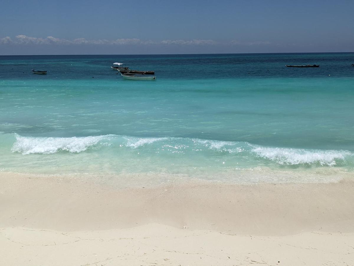 Hotel Mkadi Beach House Nungwi Zewnętrze zdjęcie