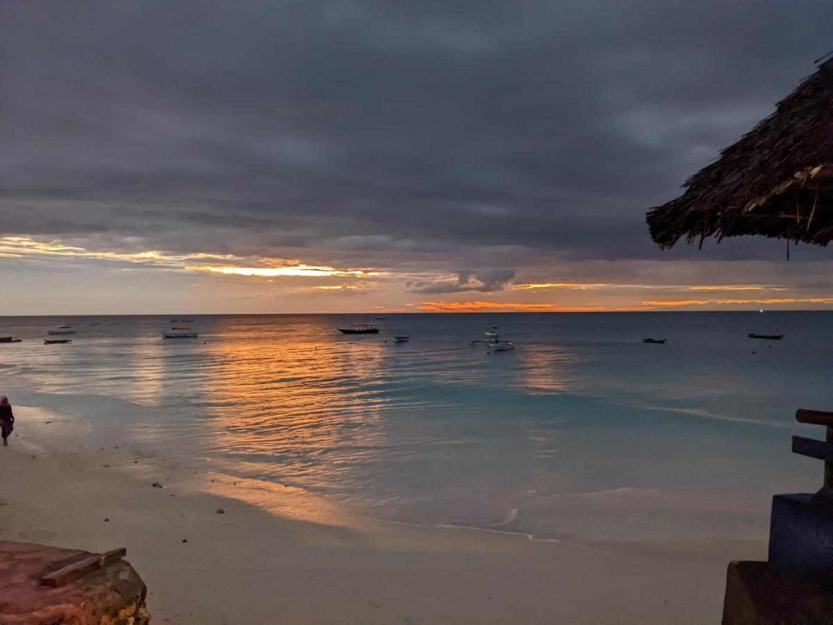 Hotel Mkadi Beach House Nungwi Zewnętrze zdjęcie