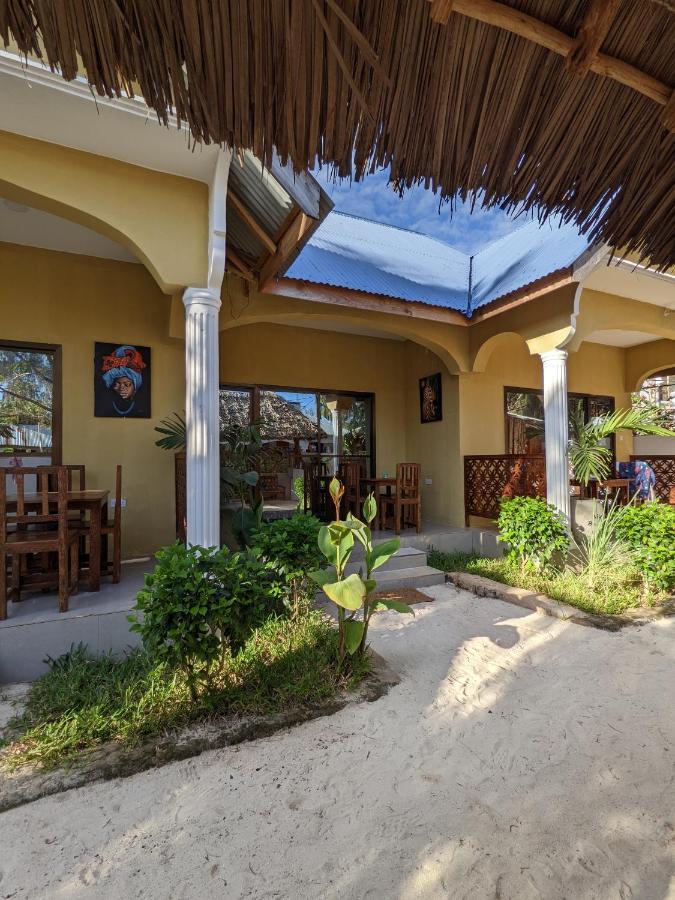 Hotel Mkadi Beach House Nungwi Zewnętrze zdjęcie
