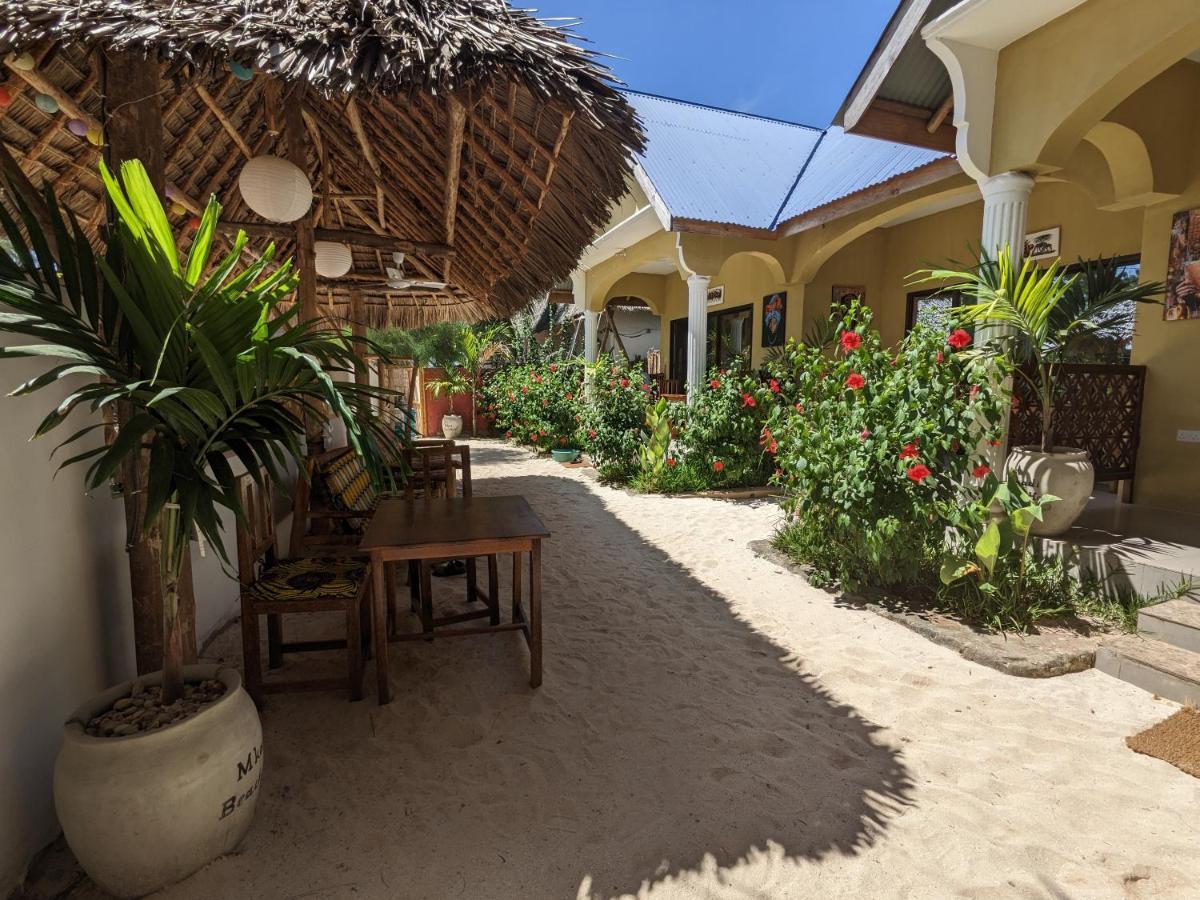 Hotel Mkadi Beach House Nungwi Zewnętrze zdjęcie