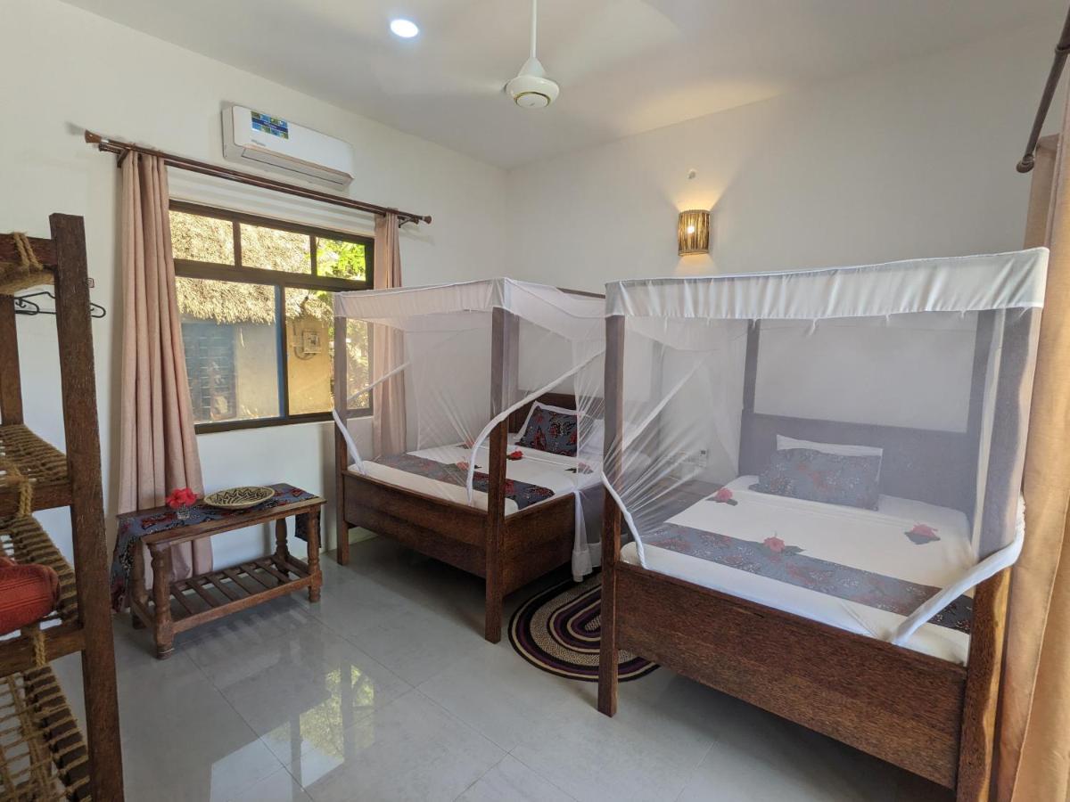 Hotel Mkadi Beach House Nungwi Zewnętrze zdjęcie