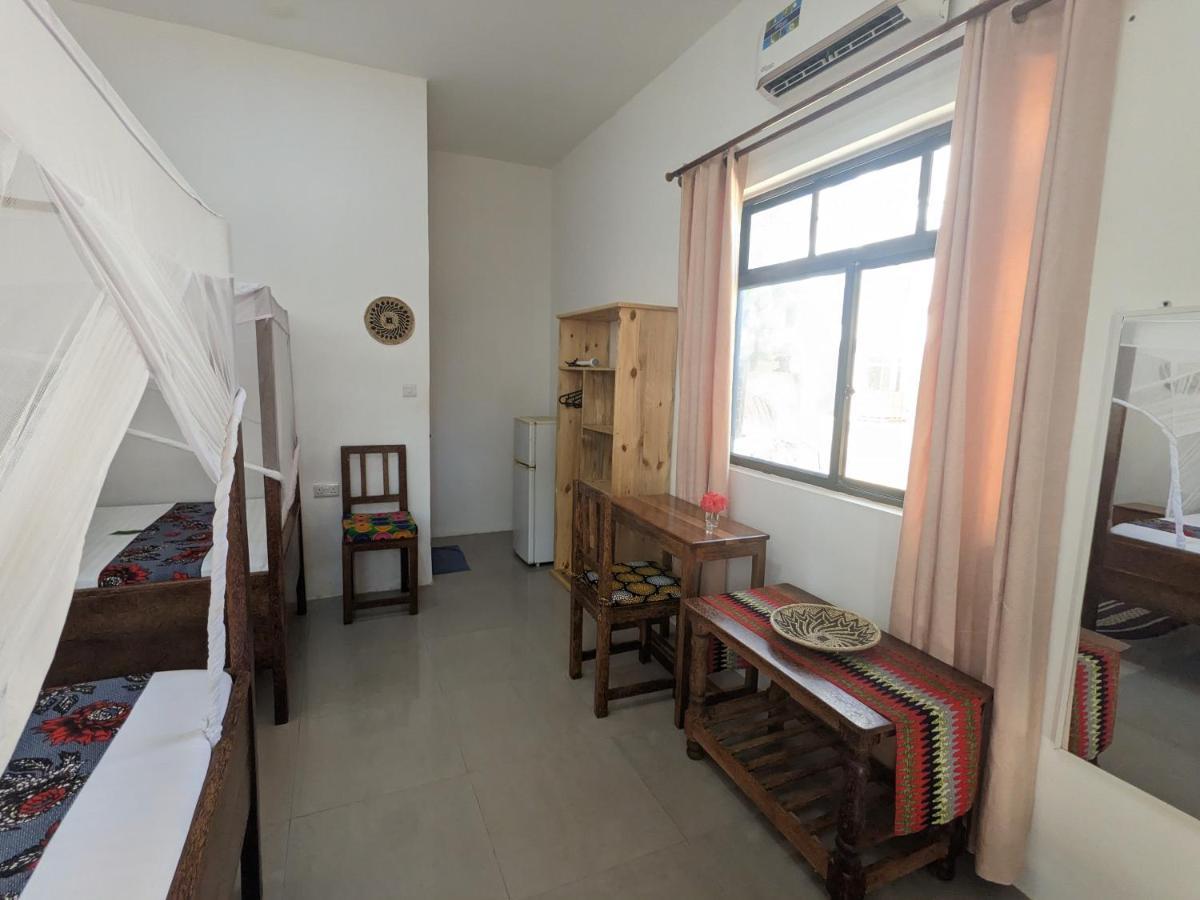 Hotel Mkadi Beach House Nungwi Zewnętrze zdjęcie