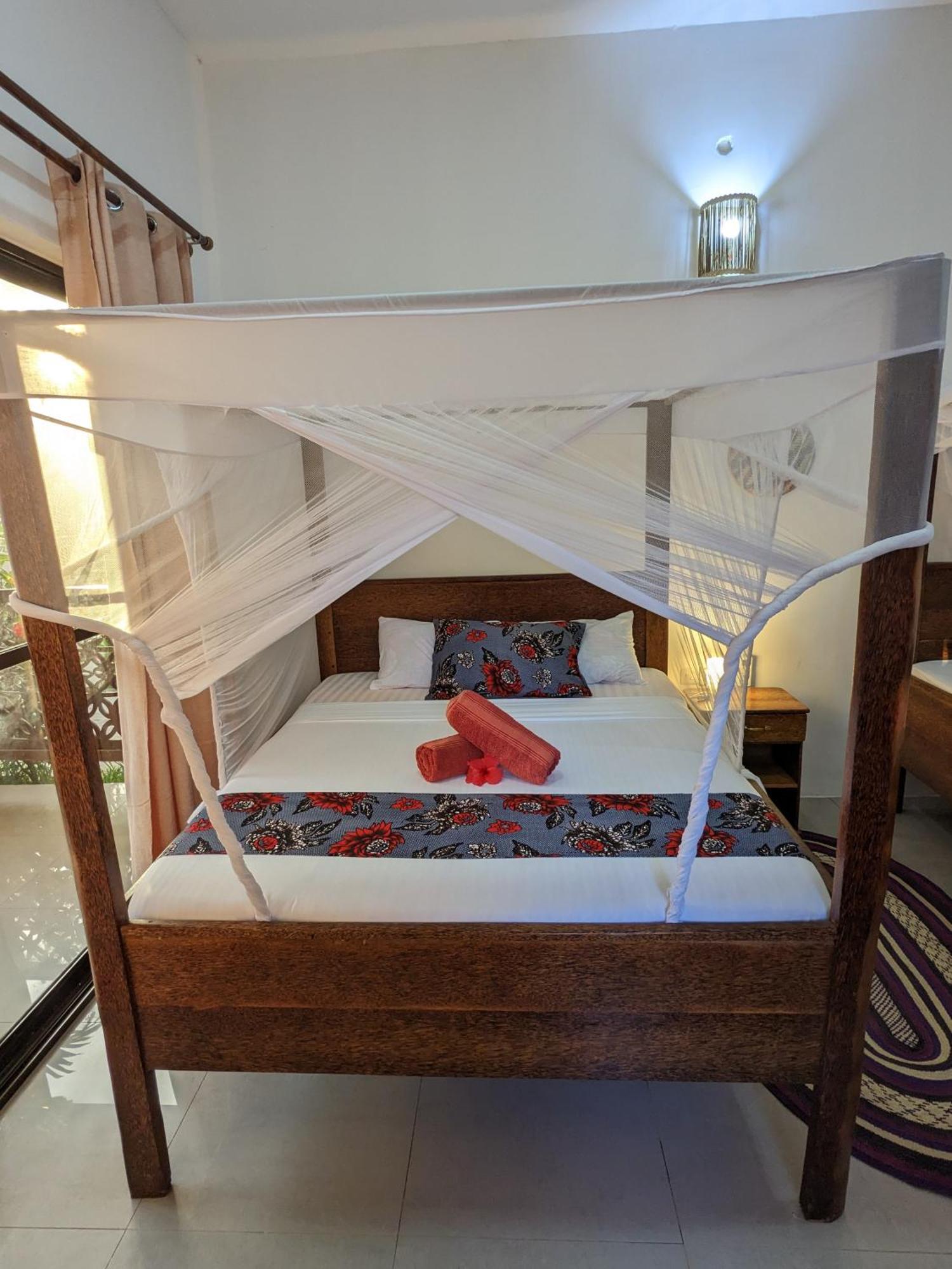 Hotel Mkadi Beach House Nungwi Pokój zdjęcie