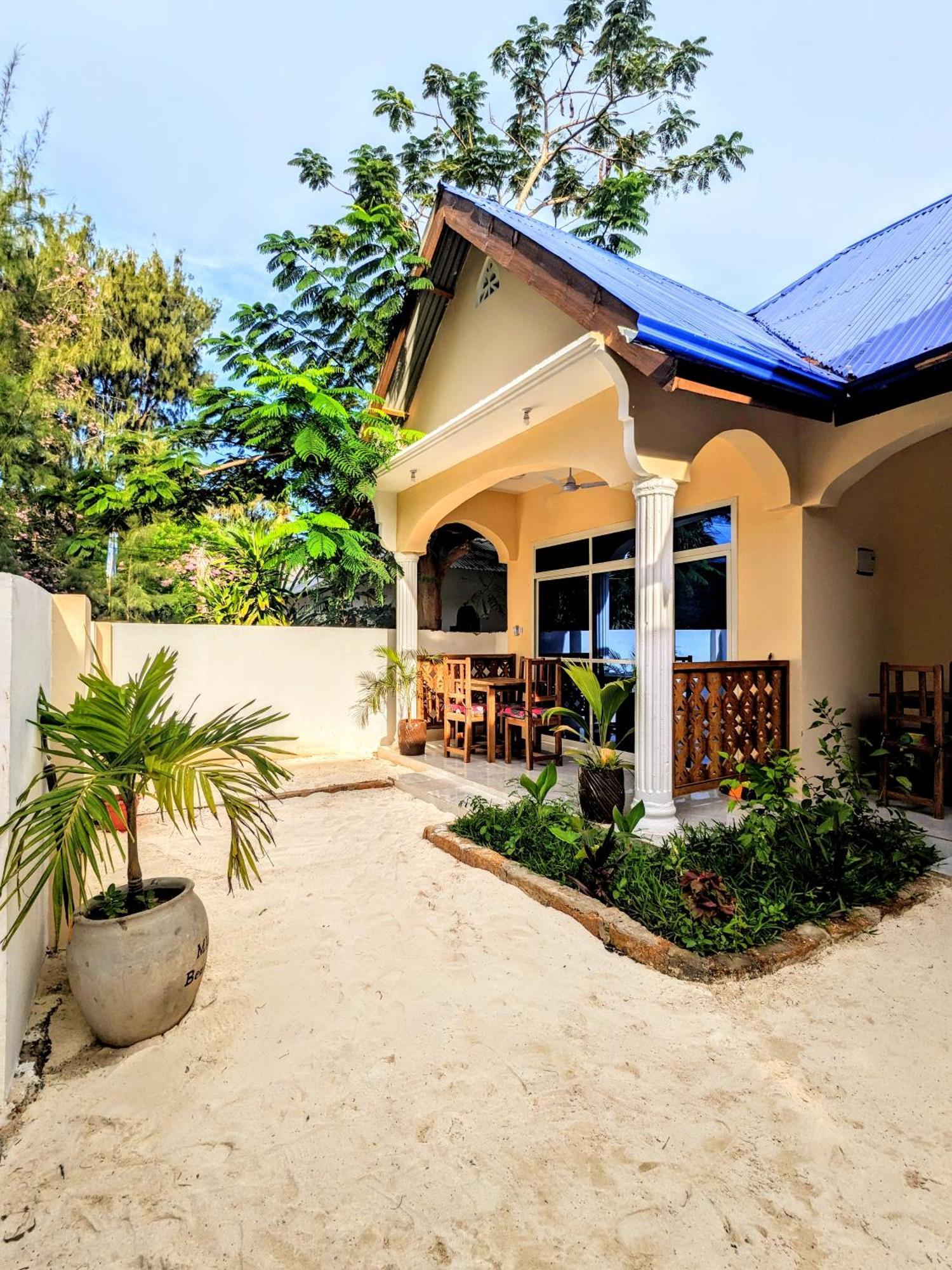 Hotel Mkadi Beach House Nungwi Zewnętrze zdjęcie